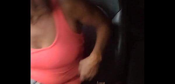 Sandra puta barata. solo 8 us sin condon